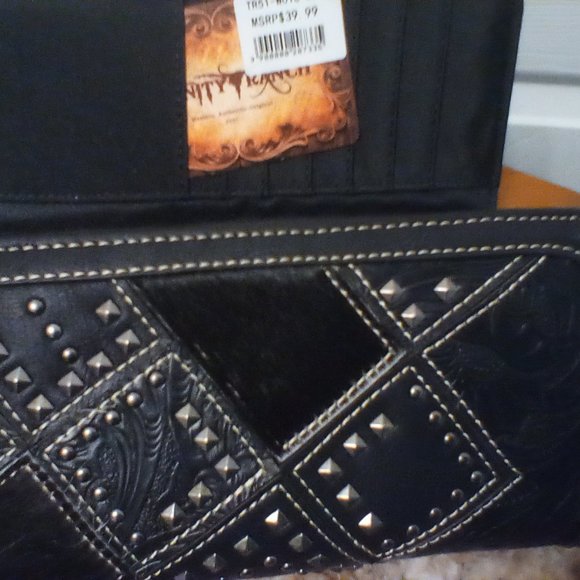 Trinity Ranch Wallet/Wristlet - Picture 2 of 10